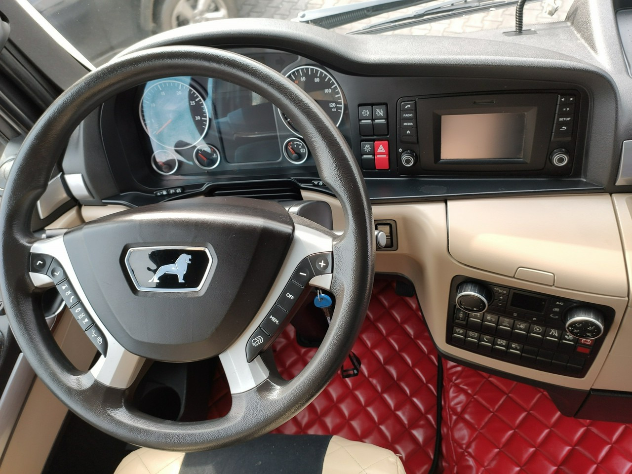 Tractor unit MAN TGX XXL18.460 Standard EURO 6 Serwisowany Super Stan !!!: picture 29