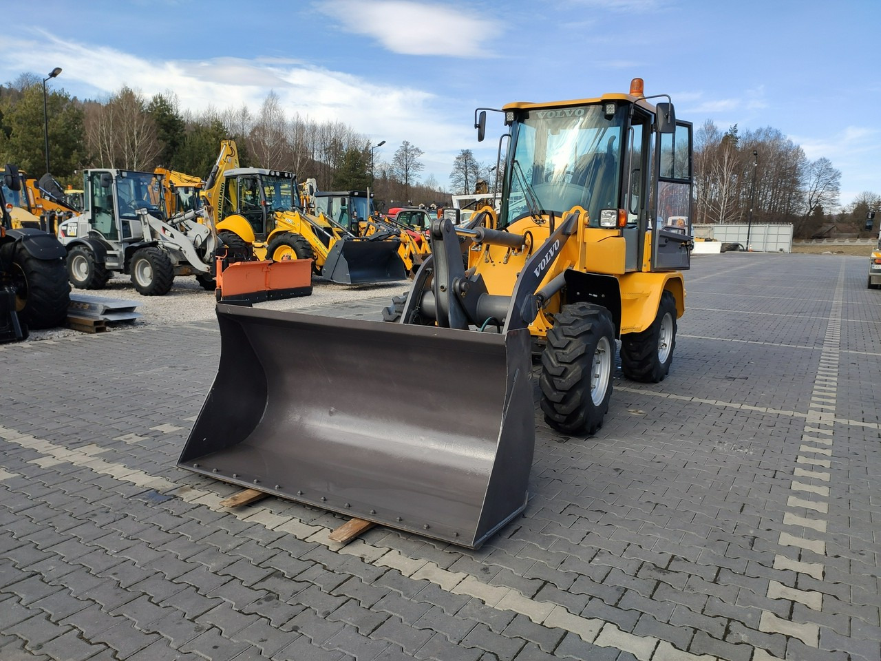 Volvo L30B Pro Unikat Stan Tylko 5380 mth - Wheel loader: picture 3 Volvo L30B Pro Unikat Stan Tylko 5380 mth - Wheel loader: picture 3