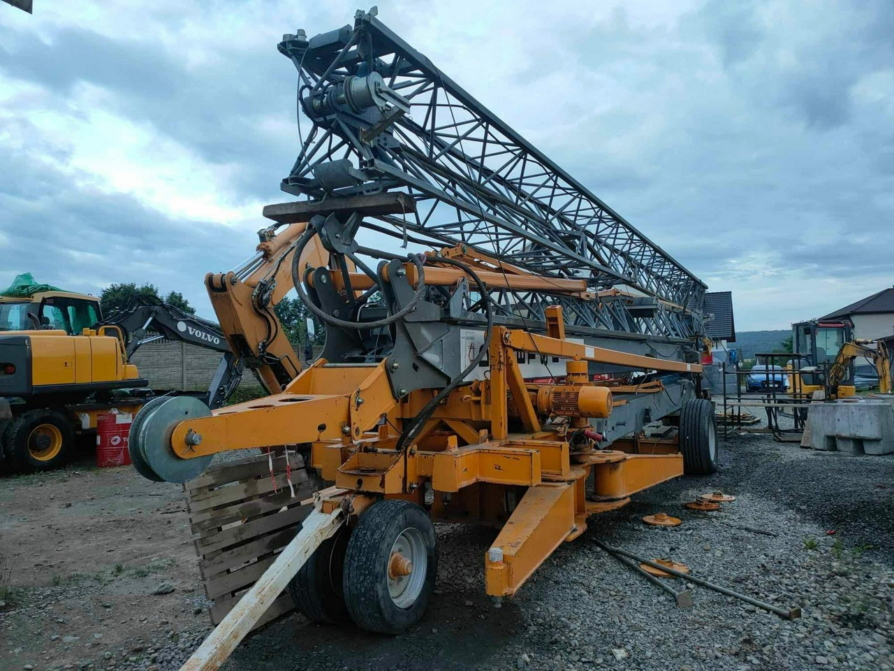 Inny SAN MARCO SM-351 Dźwig Budowlany 2010r Mało Używany !!! - Tower crane: picture 2 Inny SAN MARCO SM-351 Dźwig Budowlany 2010r Mało Używany !!! - Tower crane: picture 2