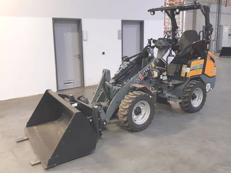 Giant G 2200 E X-Tra Elektro / electric - Skid steer loader: picture 2 Giant G 2200 E X-Tra Elektro / electric - Skid steer loader: picture 2