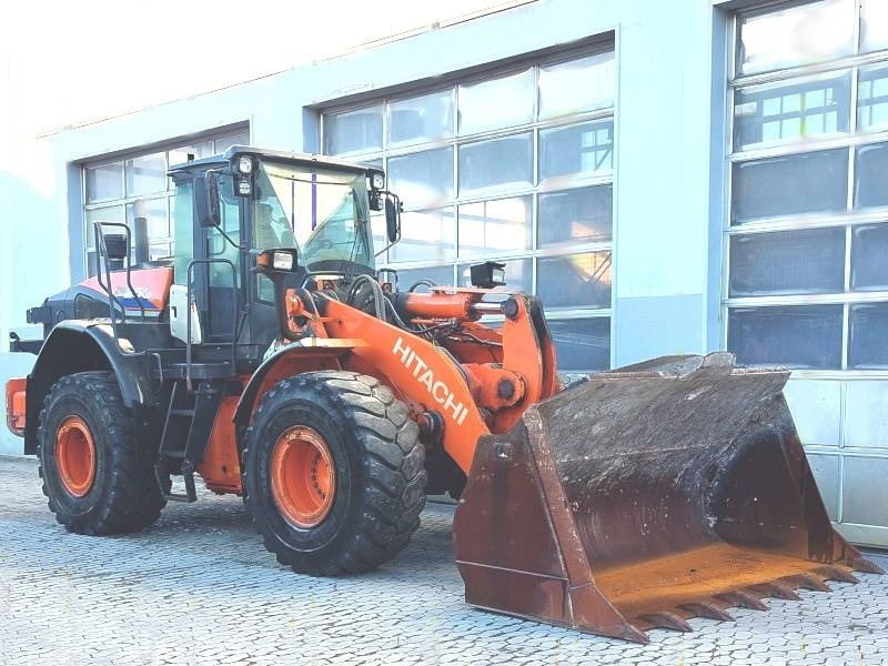 Hitachi ZW 250-6 - Wheel loader: picture 4 Hitachi ZW 250-6 - Wheel loader: picture 4