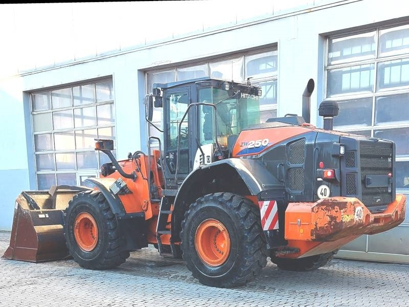 Hitachi ZW 250-6 - Wheel loader: picture 3 Hitachi ZW 250-6 - Wheel loader: picture 3
