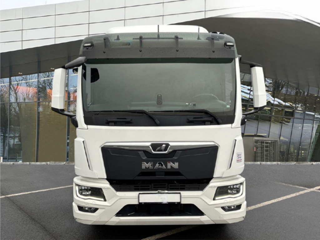 Leasing of MAN TGL 8.220 4x2 BL MAN TGL 8.220 4x2 BL: picture 8