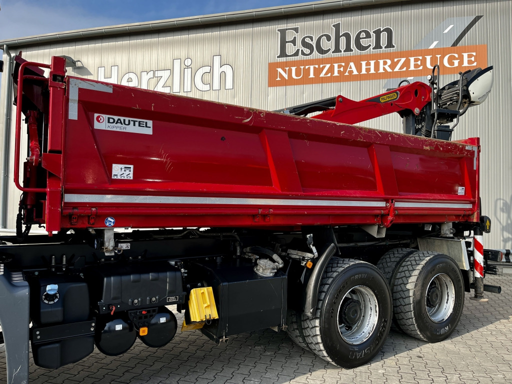 Tipper, Crane truck MAN TGS 26.460 6x4 BB / Palfinger M12L83 Kran: picture 11
