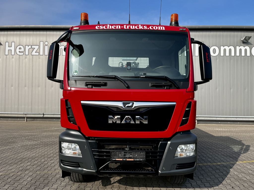 Tipper, Crane truck MAN TGS 26.460 6x4 BB / Palfinger M12L83 Kran: picture 9