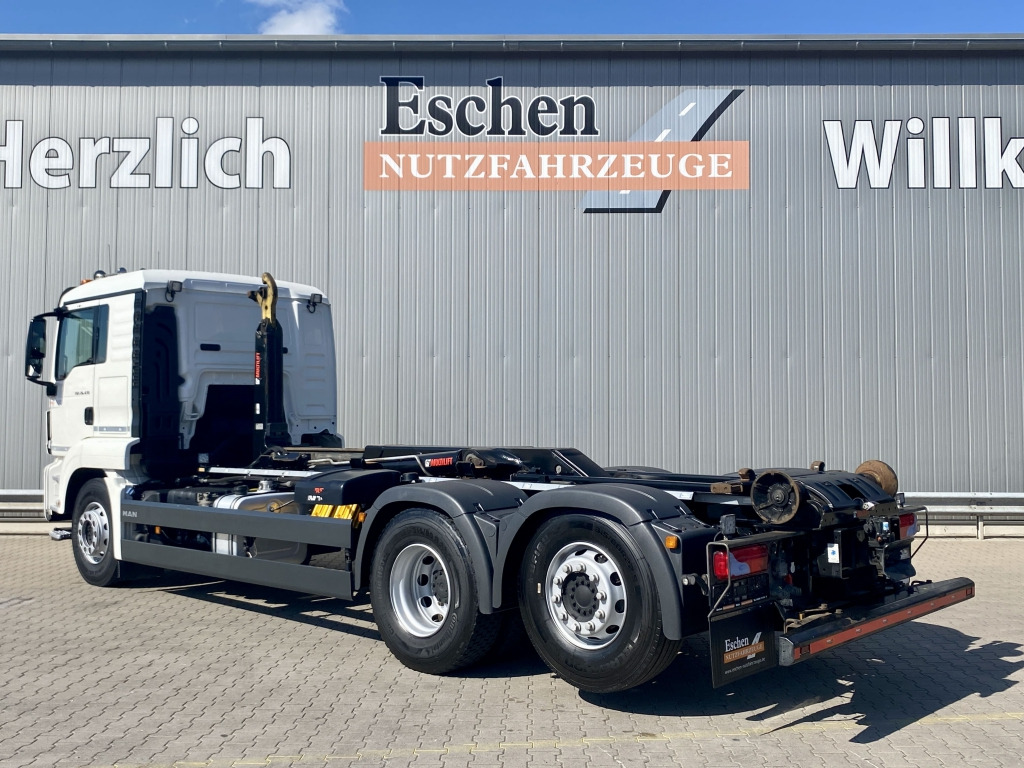 MAN TGS 26.470 6x2-4 BL / HIAB Aufbau - Hook lift truck: picture 4 MAN TGS 26.470 6x2-4 BL / HIAB Aufbau - Hook lift truck: picture 4