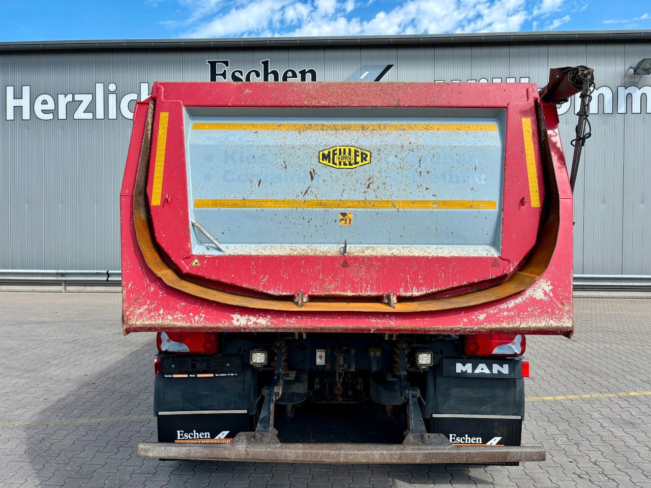 MAN TGS 35.420 8x4 BL | MEILLER*Rollplane*Navi*Klima - Skip loader truck: picture 5 MAN TGS 35.420 8x4 BL | MEILLER*Rollplane*Navi*Klima - Skip loader truck: picture 5