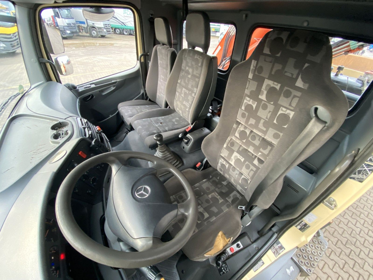 Tipper, Crane truck Mercedes-Benz 1833 4x4 Axor | Atlas 105.2-A2*Funk*AHK*3 Sitze: picture 17