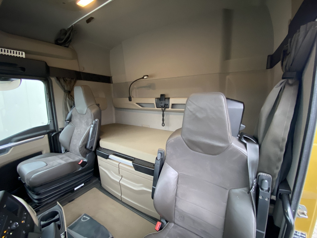 MAN TGX 18.510 4x2 LL - Tractor unit: picture 4 MAN TGX 18.510 4x2 LL - Tractor unit: picture 4