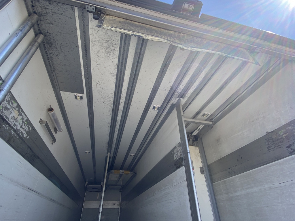 Refrigerator truck Volvo FE 280 / MBB-LBW: picture 11
