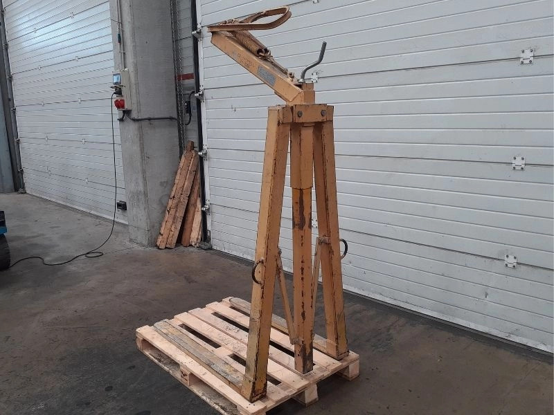 Portapalet regulable - Attachment for Material handling equipment: picture 2 Portapalet regulable - Attachment for Material handling equipment: picture 2