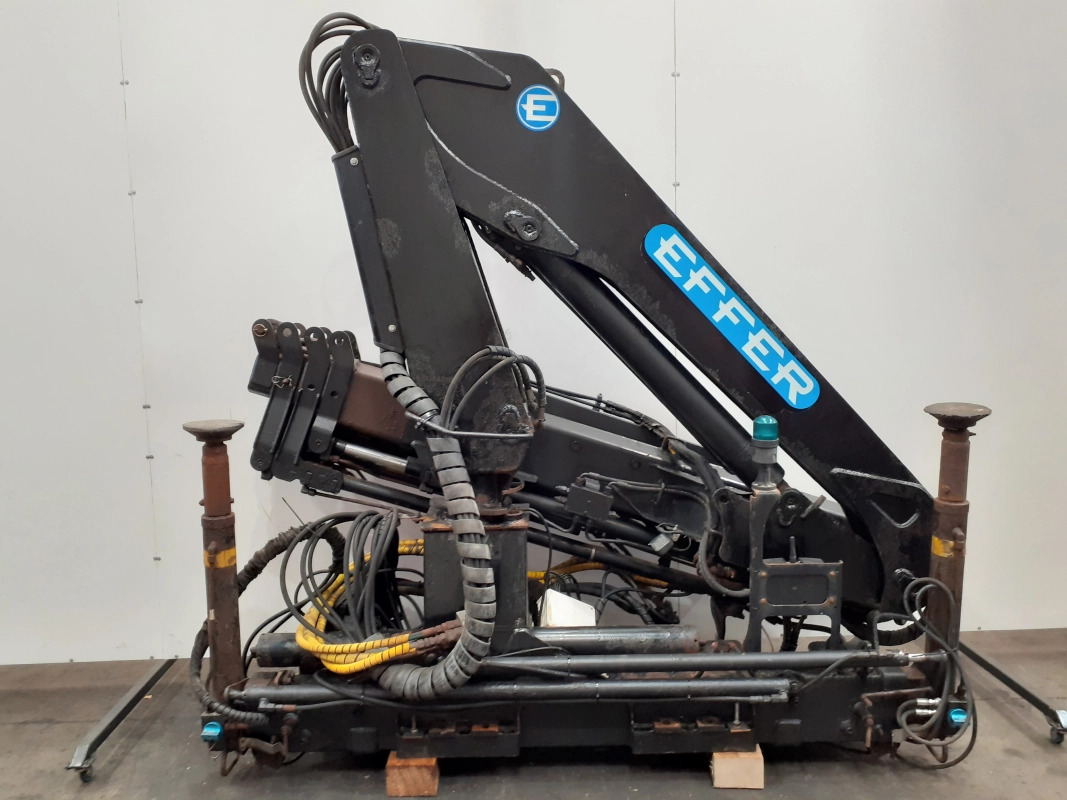 Grúa Effer 100 - 3S - Loader crane for Truck: picture 1 Grúa Effer 100 - 3S - Loader crane for Truck: picture 1
