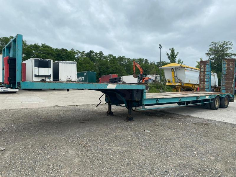 Castera - Low loader semi-trailer: picture 5 Castera - Low loader semi-trailer: picture 5