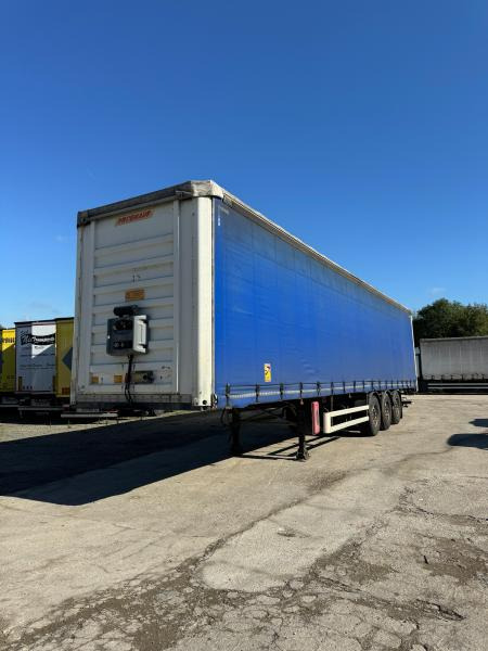Fruehauf - Curtainsider semi-trailer: picture 1 Fruehauf - Curtainsider semi-trailer: picture 1