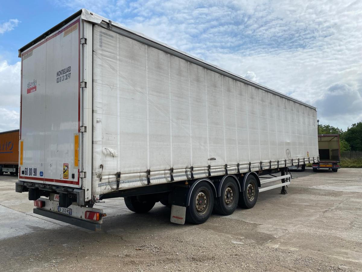 Curtainsider semi-trailer Fruehauf: picture 11 Curtainsider semi-trailer Fruehauf: picture 11