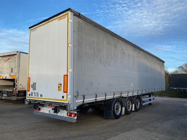 Fruehauf - Curtainsider semi-trailer: picture 2 Fruehauf - Curtainsider semi-trailer: picture 2