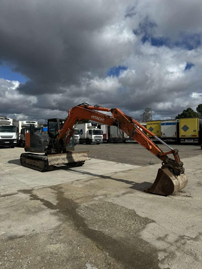 Crawler excavator Hitachi ZX85USB-5A: picture 7
