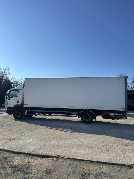 MAN TGM 18.250 - Box truck: picture 2 MAN TGM 18.250 - Box truck: picture 2