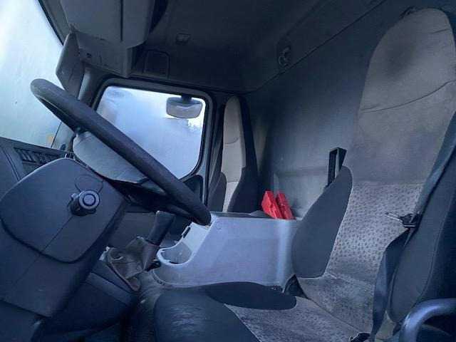 Renault Midlum 180 - Box truck: picture 4 Renault Midlum 180 - Box truck: picture 4