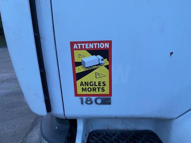 Renault Midlum 180 - Box truck: picture 4 Renault Midlum 180 - Box truck: picture 4