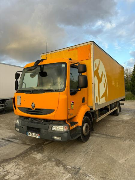 Renault Midlum 220 - Box truck: picture 2 Renault Midlum 220 - Box truck: picture 2