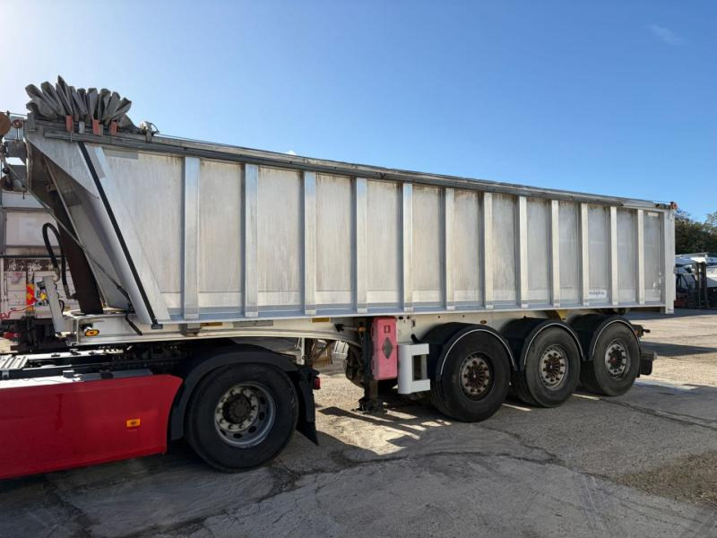Tisvol  - Tipper semi-trailer: picture 2 Tisvol  - Tipper semi-trailer: picture 2