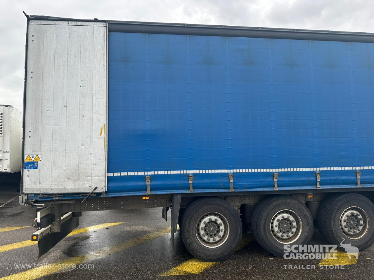 SCHMITZ Curtainsider Standard - Curtainsider semi-trailer: picture 4 SCHMITZ Curtainsider Standard - Curtainsider semi-trailer: picture 4