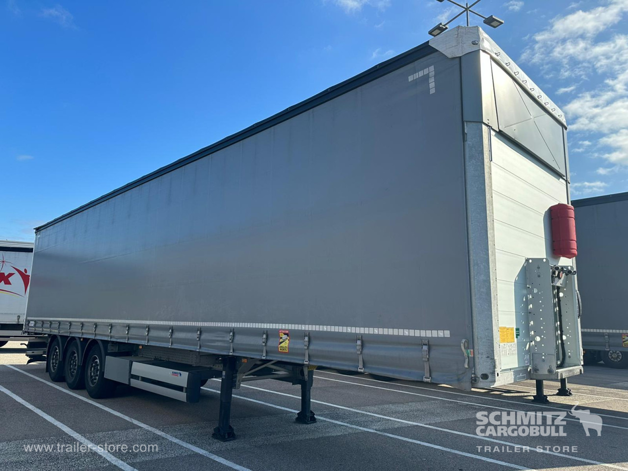 SCHMITZ Curtainsider Standard - Curtainsider semi-trailer: picture 1 SCHMITZ Curtainsider Standard - Curtainsider semi-trailer: picture 1