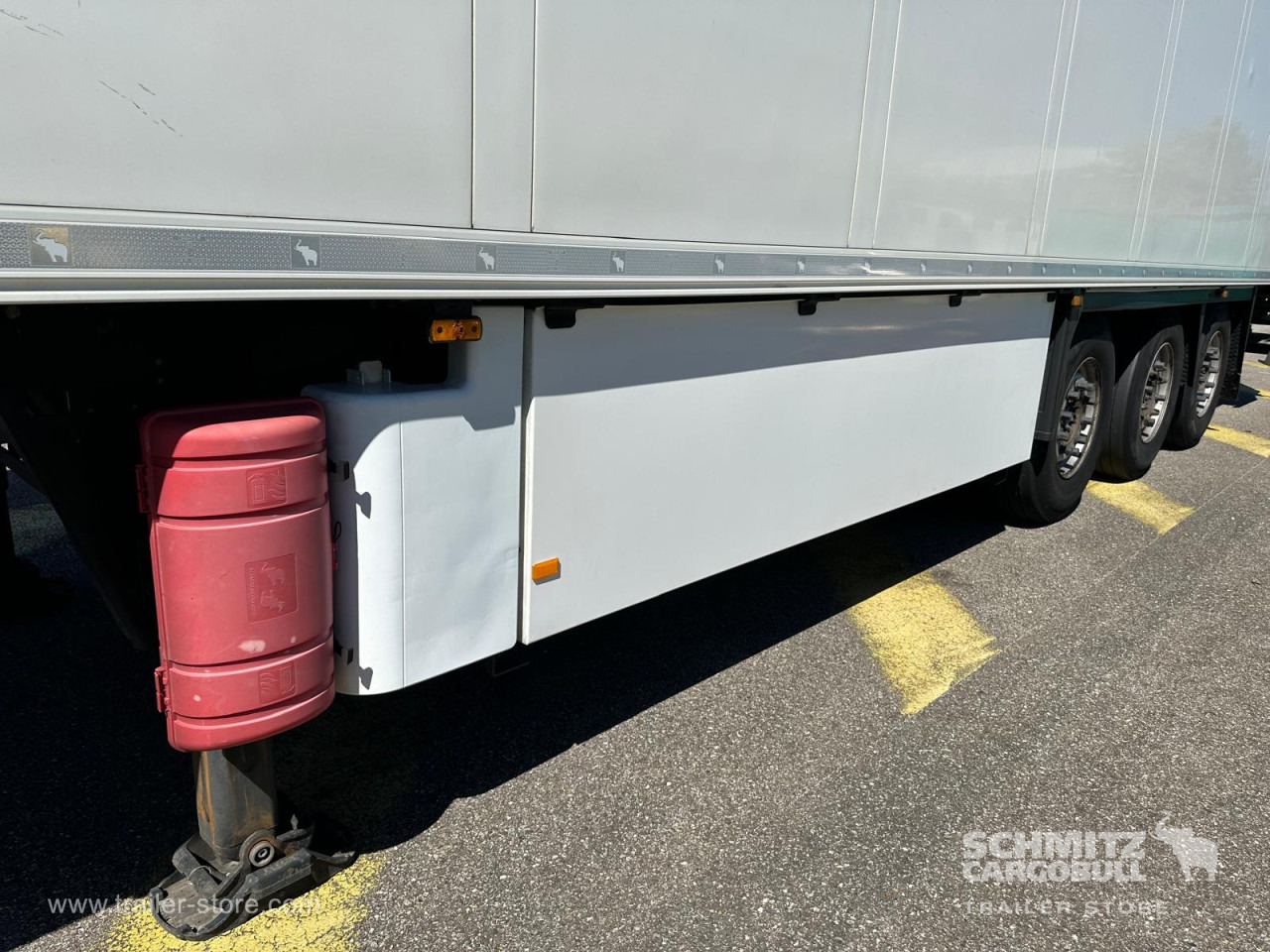 SCHMITZ Reefer Multitemp Double deck Taillift - Isothermal semi-trailer: picture 4 SCHMITZ Reefer Multitemp Double deck Taillift - Isothermal semi-trailer: picture 4