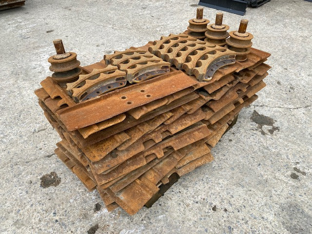 Bodenplatten 750mm - CAT D 6 K/N LGP - Systeme One - 246-5726 - Track for Construction machinery: picture 4 Bodenplatten 750mm - CAT D 6 K/N LGP - Systeme One - 246-5726 - Track for Construction machinery: picture 4