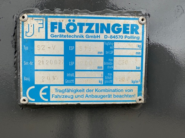 Flötzinger SZ-V - 2400 mm - Volvo/CAT/Komatsu -Krokodilgebiss - Silage equipment: picture 5 Flötzinger SZ-V - 2400 mm - Volvo/CAT/Komatsu -Krokodilgebiss - Silage equipment: picture 5