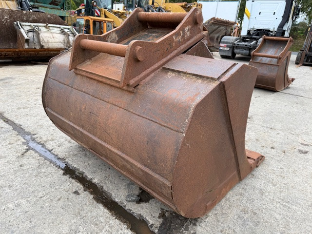 OIL Quick OQ 70/55 - 1600 mm - Excavator bucket: picture 3 OIL Quick OQ 70/55 - 1600 mm - Excavator bucket: picture 3