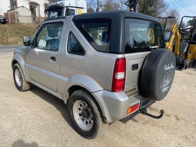 Suzuki Jimny - Car: picture 4 Suzuki Jimny - Car: picture 4