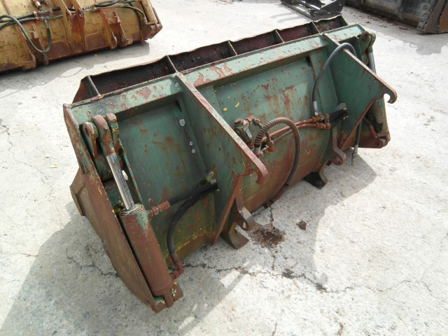 Zettelmeyer ZL 602 - Loader bucket: picture 4 Zettelmeyer ZL 602 - Loader bucket: picture 4