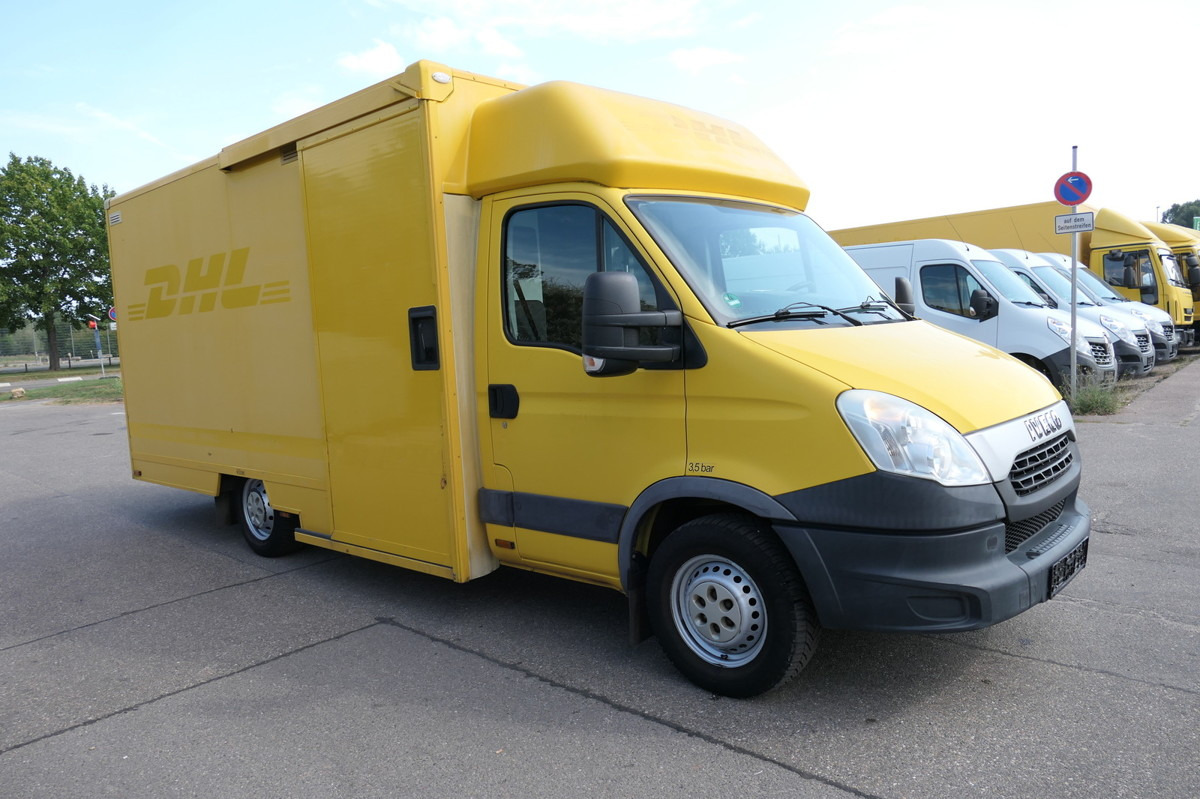 IVECO Daily 35 S11 C30C AUTOMATIK KAMERA Regale LUFT D - Box van: picture 2 IVECO Daily 35 S11 C30C AUTOMATIK KAMERA Regale LUFT D - Box van: picture 2