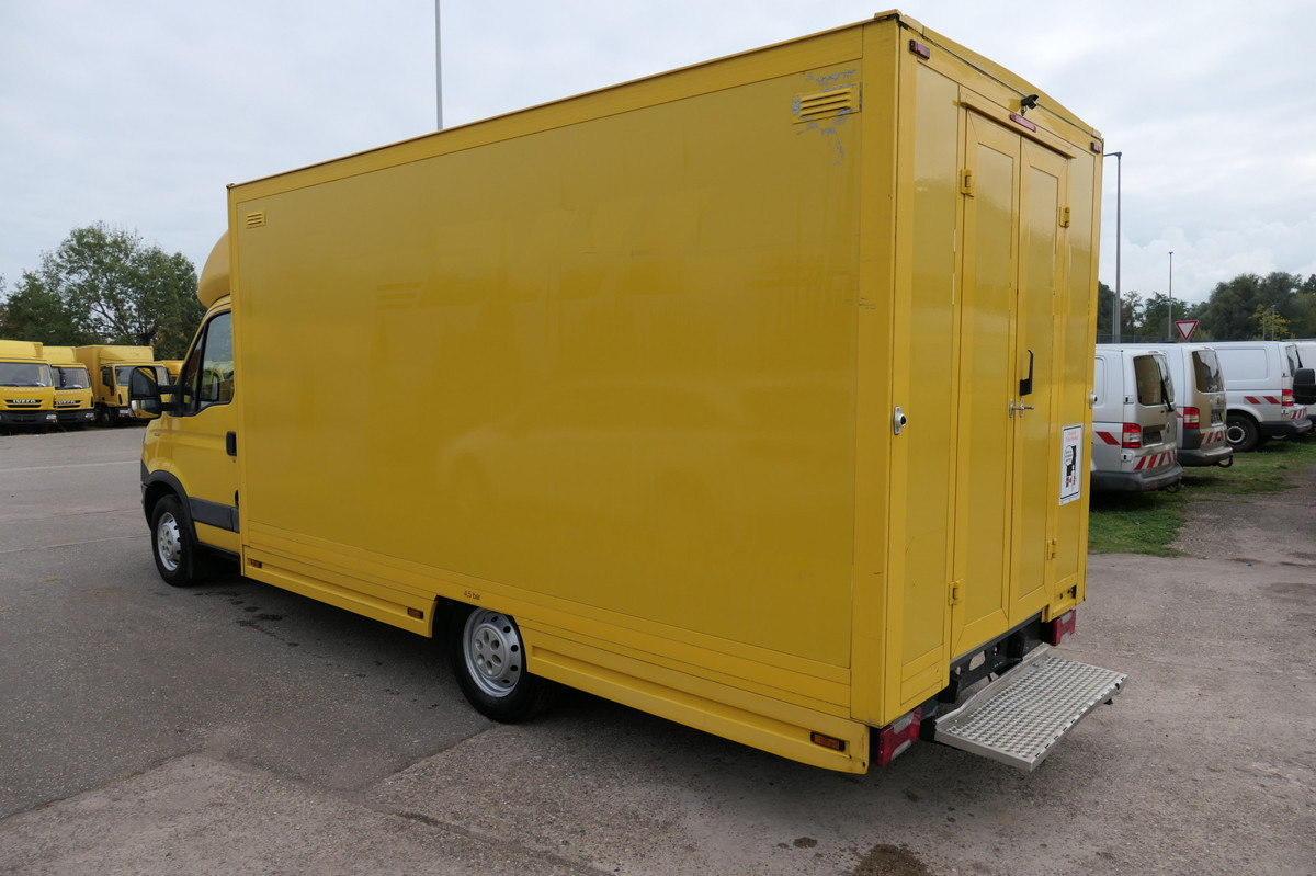 IVECO Daily 35 S11 C30C AUTOMATIK KAMERA Regale LUFT D - Box van: picture 4 IVECO Daily 35 S11 C30C AUTOMATIK KAMERA Regale LUFT D - Box van: picture 4