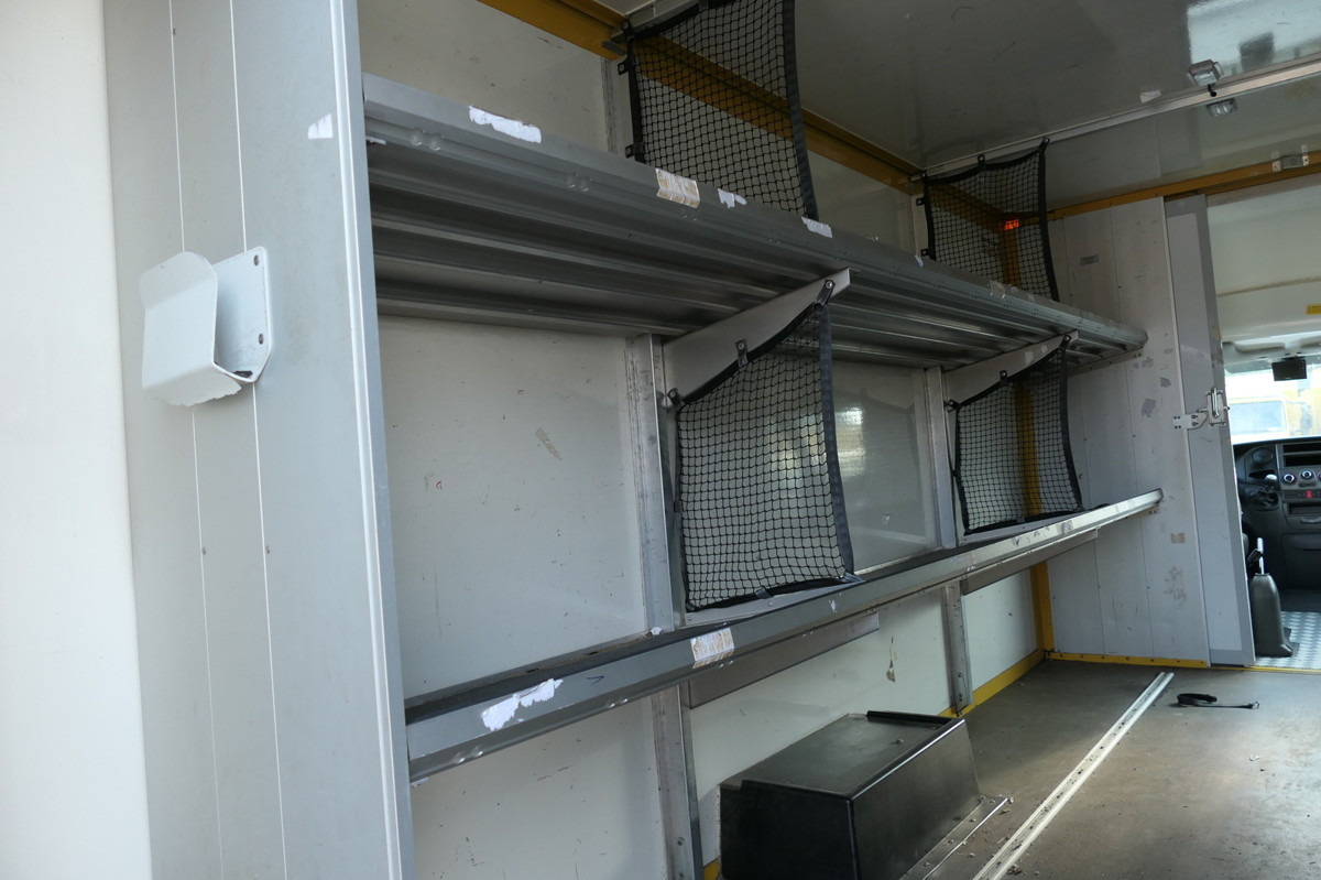 IVECO Daily 35 S11 C30C AUTOMATIK KAMERA Regale LUFT D - Box van: picture 5 IVECO Daily 35 S11 C30C AUTOMATIK KAMERA Regale LUFT D - Box van: picture 5