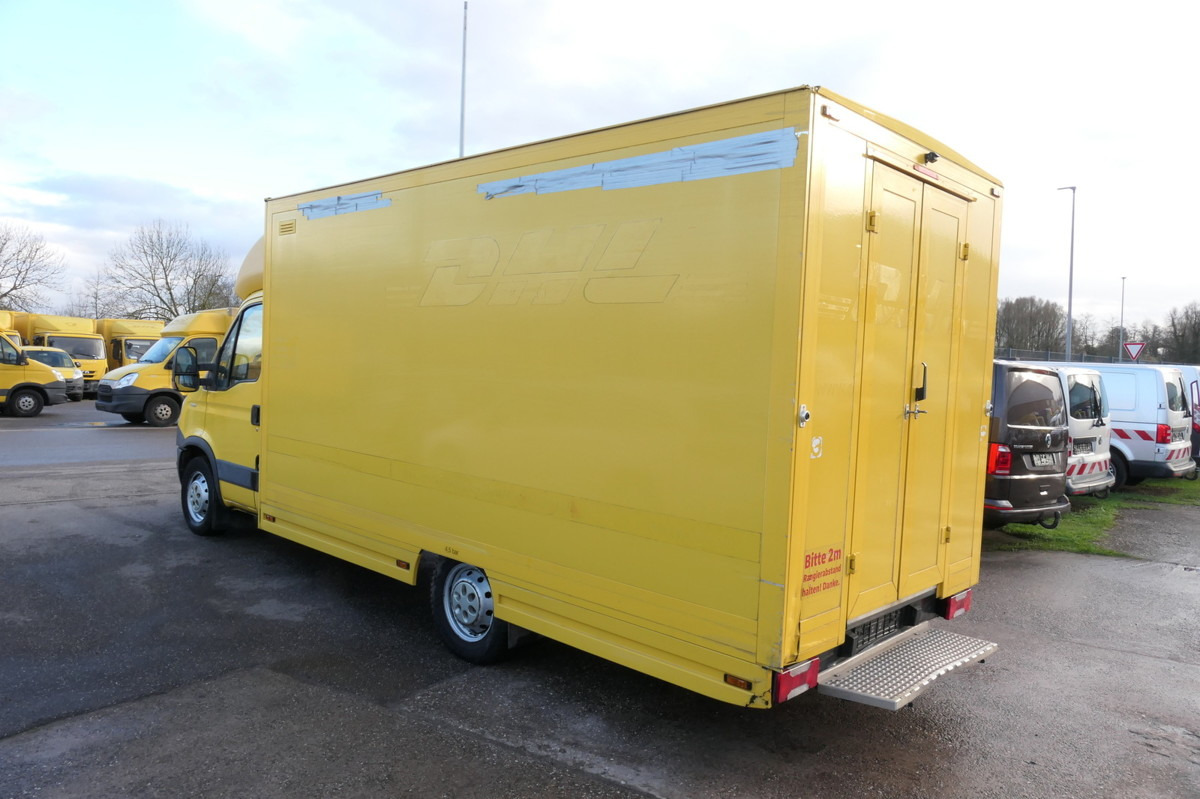 IVECO Daily 35 S11 C30C AUTOMATIK KAMERA Regale LUFT D - Box van: picture 4 IVECO Daily 35 S11 C30C AUTOMATIK KAMERA Regale LUFT D - Box van: picture 4