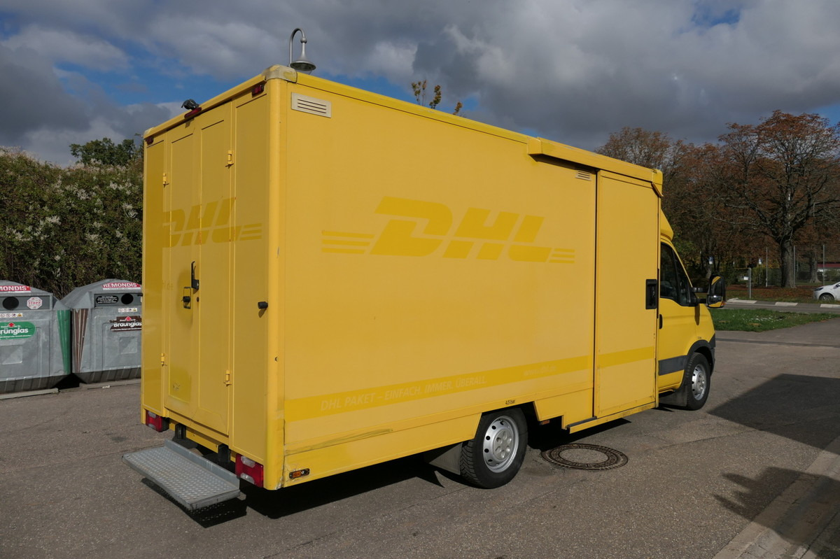 IVECO Daily 35 S11 C30C AUTOMATIK KAMERA Regale LUFT D - Box van: picture 3 IVECO Daily 35 S11 C30C AUTOMATIK KAMERA Regale LUFT D - Box van: picture 3