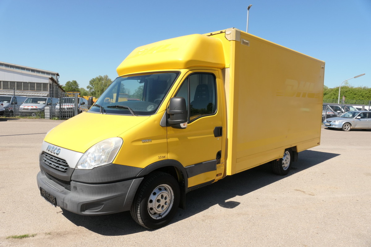 IVECO Daily 35 S11 C30C AUTOMATIK KAMERA Regale LUFT D - Box van: picture 1 IVECO Daily 35 S11 C30C AUTOMATIK KAMERA Regale LUFT D - Box van: picture 1