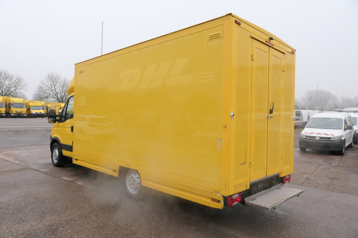 IVECO Daily 35 S11 C30C AUTOMATIK KAMERA Regale LUFT D - Box van: picture 4 IVECO Daily 35 S11 C30C AUTOMATIK KAMERA Regale LUFT D - Box van: picture 4