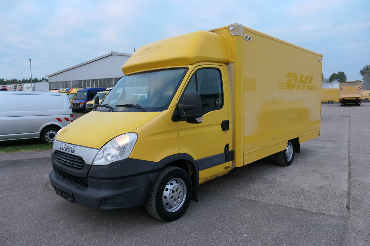 IVECO Daily 35 S11 C30C AUTOMATIK KAMERA Regale LUFT D - Box van: picture 1 IVECO Daily 35 S11 C30C AUTOMATIK KAMERA Regale LUFT D - Box van: picture 1