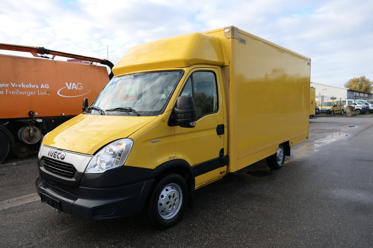 IVECO Daily 35 S11 C30C AUTOMATIK KAMERA Regale LUFT D - Box van: picture 2 IVECO Daily 35 S11 C30C AUTOMATIK KAMERA Regale LUFT D - Box van: picture 2