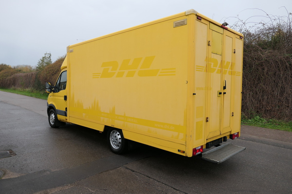 IVECO Daily 35 S11 C30C AUTOMATIK KAMERA Regale LUFT D - Box van: picture 4 IVECO Daily 35 S11 C30C AUTOMATIK KAMERA Regale LUFT D - Box van: picture 4