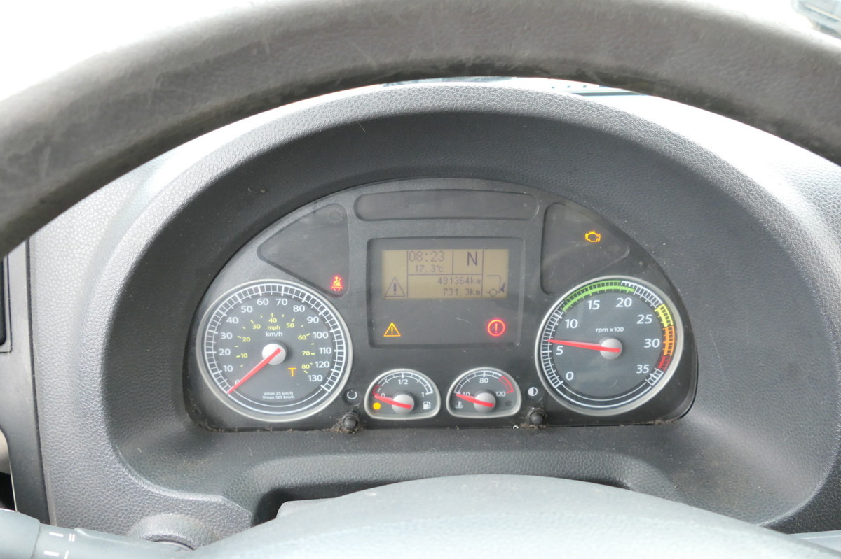 Box truck IVECO EuroCargo ML 120 E28/P AHK LBW Koffer 7,00x2,44x: picture 10 Box truck IVECO EuroCargo ML 120 E28/P AHK LBW Koffer 7,00x2,44x: picture 10