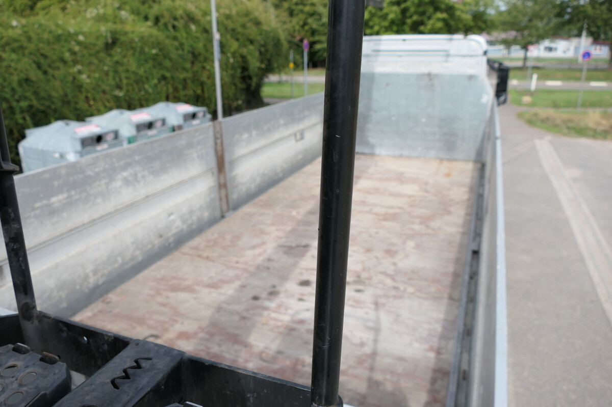 Dropside/ Flatbed truck, Crane truck MERCEDES-BENZ Antos 2540 L KLIMA Palfinger-Kran PK15001L Lenka: picture 6