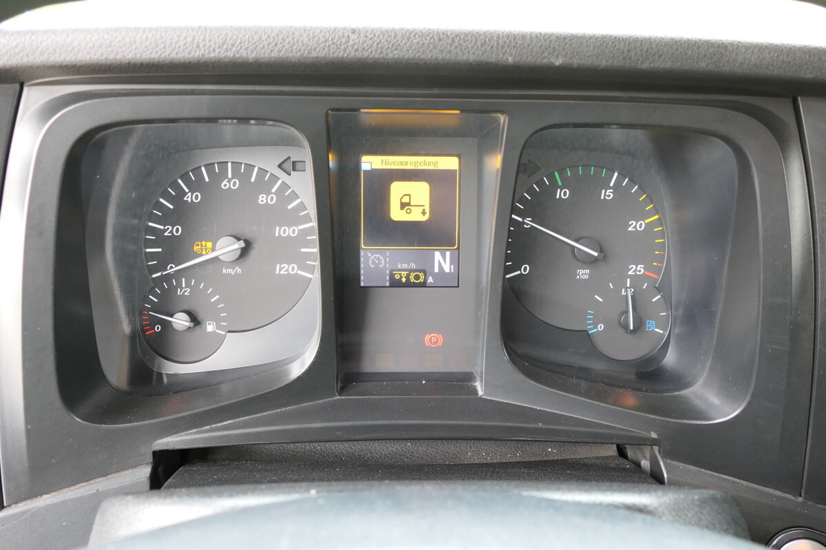 Dropside/ Flatbed truck, Crane truck MERCEDES-BENZ Antos 2540 L KLIMA Palfinger-Kran PK15001L Lenka: picture 12