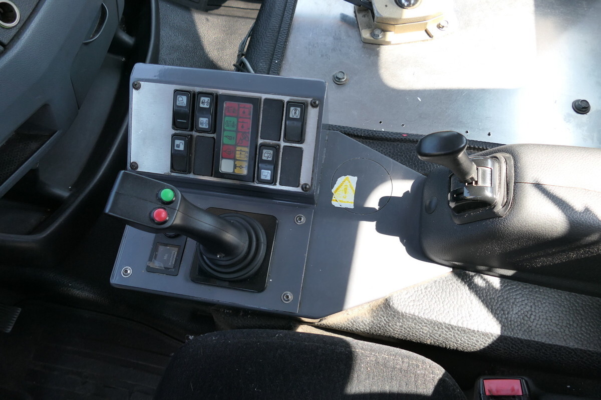 Container transporter/ Swap body truck MERCEDES-BENZ KAMAG WBH 25 Wiesel Terberg Umsetzfahrz. Sattelk: picture 13 Container transporter/ Swap body truck MERCEDES-BENZ KAMAG WBH 25 Wiesel Terberg Umsetzfahrz. Sattelk: picture 13