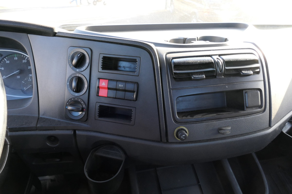 Container transporter/ Swap body truck MERCEDES-BENZ Kamag Wiesel WBH 25 E4-D: picture 12 Container transporter/ Swap body truck MERCEDES-BENZ Kamag Wiesel WBH 25 E4-D: picture 12