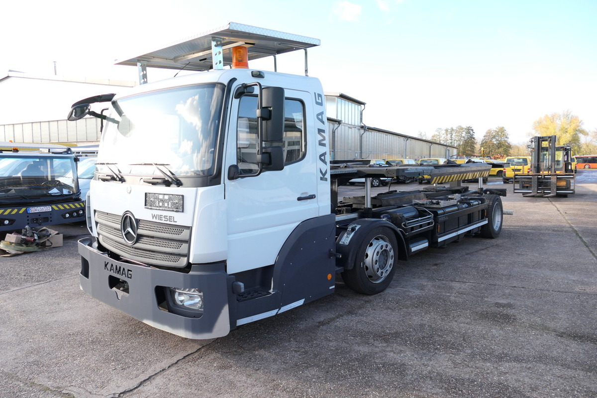 Container transporter/ Swap body truck MERCEDES-BENZ Kamag Wiesel WBH 25 E4-D: picture 6 Container transporter/ Swap body truck MERCEDES-BENZ Kamag Wiesel WBH 25 E4-D: picture 6